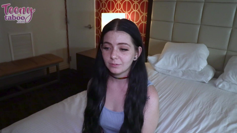 Teenytaboo: Lily Sales Girl Dubur