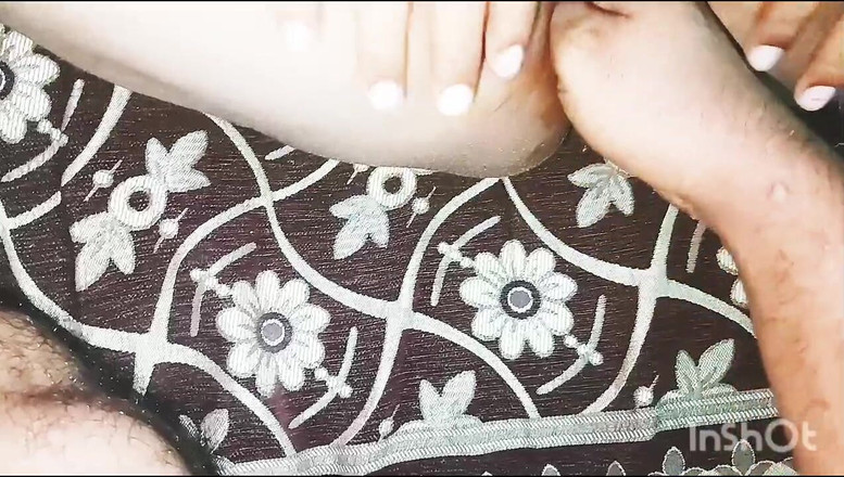 Cute brandy: Indyjska żona seks z większą przyjemnością ze swoim mężem