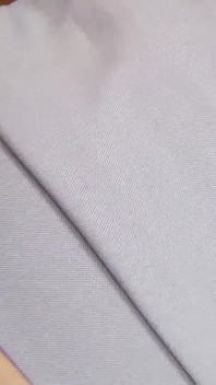 Japonská teenagerka ošukaná do chlupaté těsné kundičky nevlastním otcem