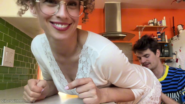 VibeWithMommy: Horny Vlogger Stepmom Fucks College Guy