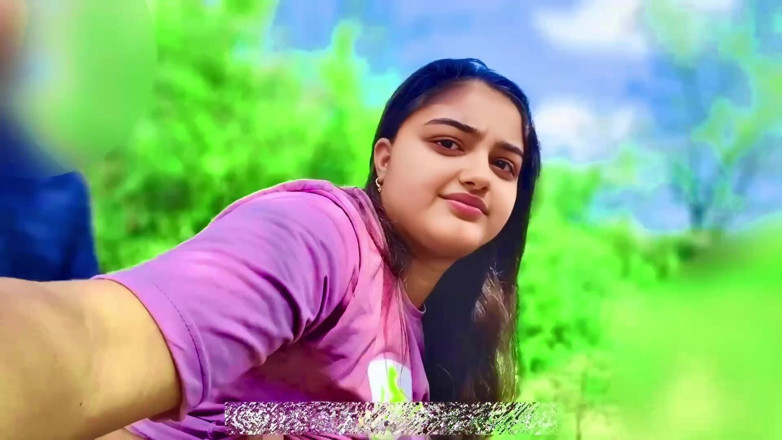 Your_aisha: Une villageoise desi innocente baise pour la première fois dans...