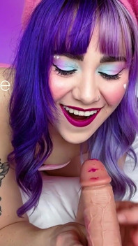 Vielleicht bedecke ich deinen schwanz mit meinem lippenstift