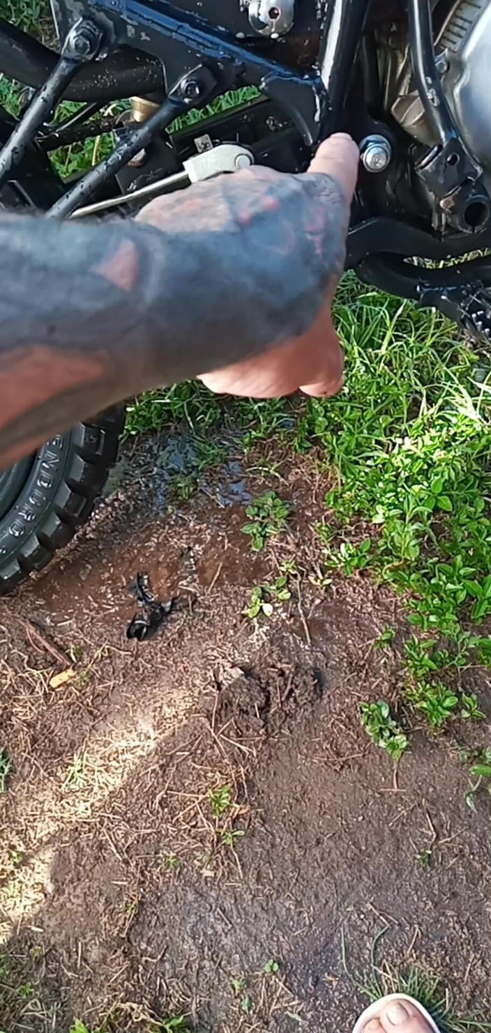 Nalgona Hot Wife: Washing the Motorcycle My Boss Interrupts Me and Fucks My...