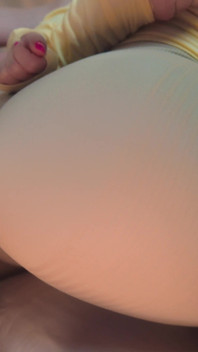Fake spermaflut pOV: Dicke titten muschi Penetration &creampie in leggings - Lilykoti