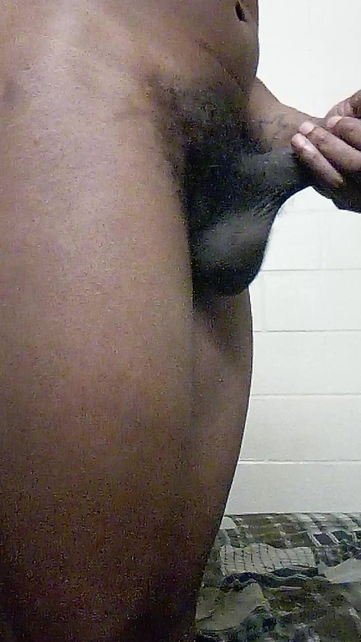SweetDWillie456: 深夜の凶悪犯BBCオナニービッグブラックコック
