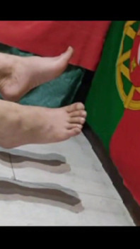 Barefoot 76