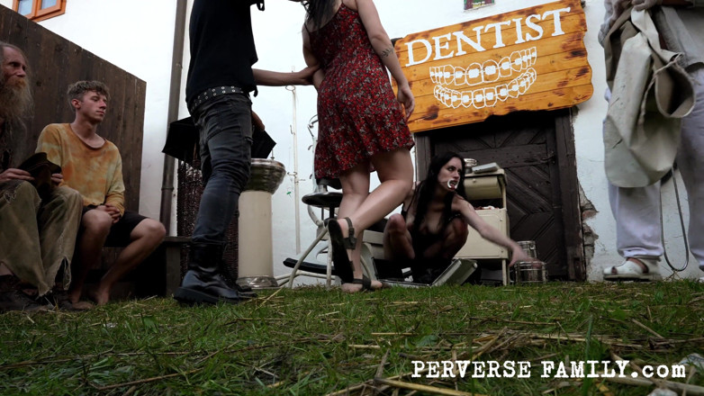 Perverse Family: Perverse Family 50.6 Season 4: Kinky Dental Hygiene