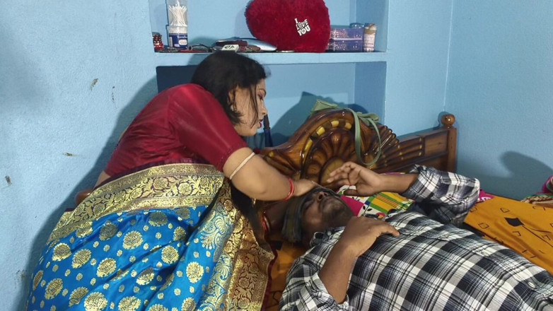 Sona bhabhi: Frumoasă indiancă din Bengal Bhabhi care face sex cu iubitul...