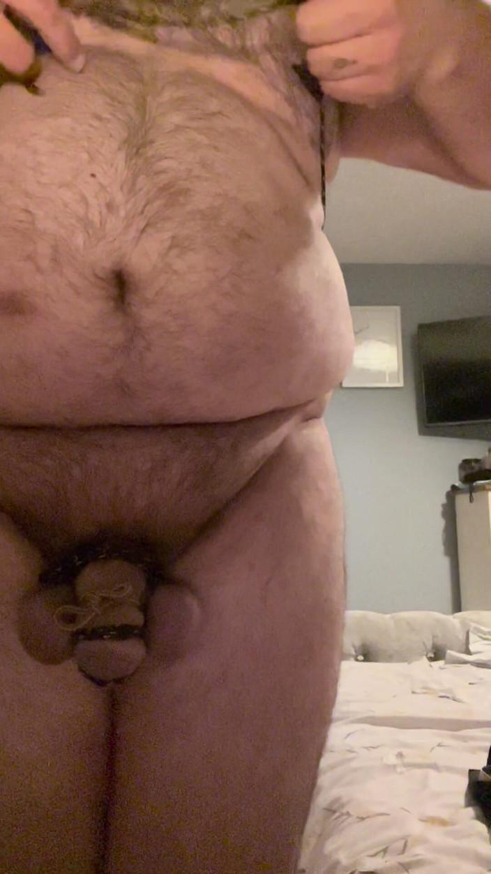 Shaun Cbt: Бондаж члена и яиц под купальником с зажимами для сосков