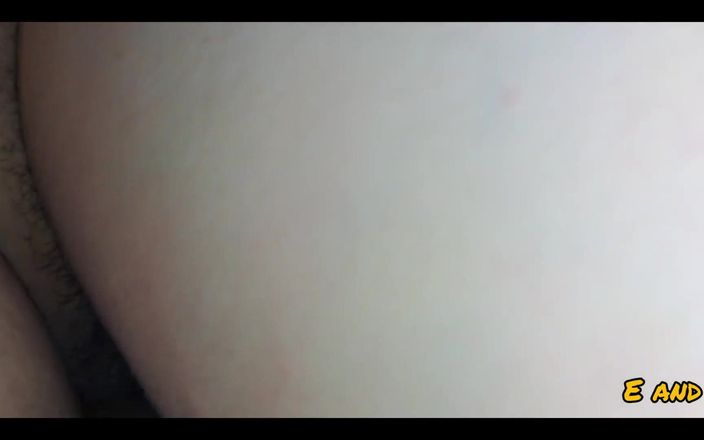 Wild fetish: Ma demi-sœur se prépare à ce que je la lui fourre...