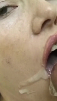 Pulă mare și neagră - curve cu sex oral adânc în gât, care picură spermă groasă peste tot