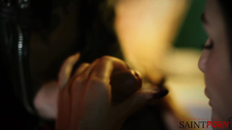SaintPorn: Lexi Ward se fait éjaculer sur le cul