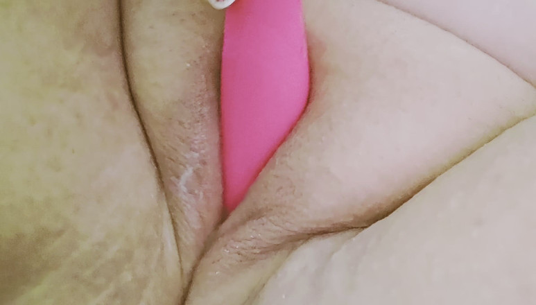 GooeyPuss: Cette BBW mouille tellement et crémeuse