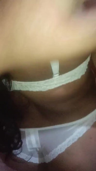Ragazza indiana con un gran culo scopa alla pecorina viso completo queen4desi