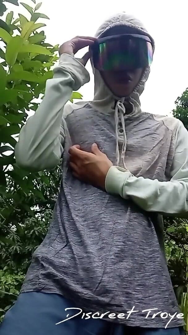 Troye_AsianPinoy: Pinoy asia lagi asik bugil di pinoy road - pinoy jakol...