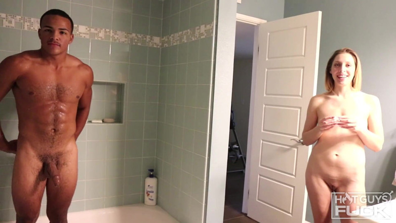 Hot Guys Fuck: Gut bestückter, unbeschnittener hengst pj major fickt und kommt auf...