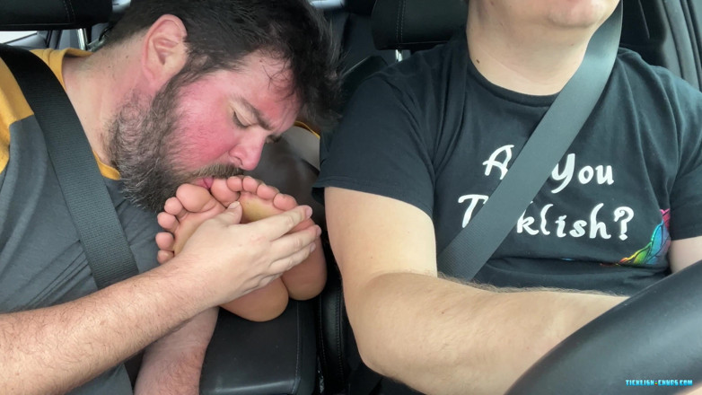Ticklish Chubs: Snyft: Fabio'nun gıdıklayıcı ibadeti