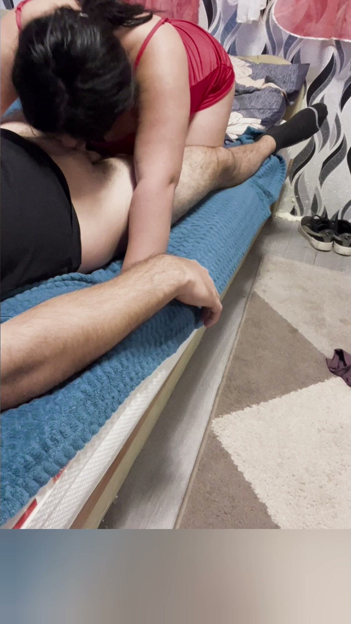 Miriamdavid97: Which Do You Think I Sucked More-the Banana or His...