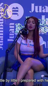 Jessica Sodi vaibretar mashin par apni kalpanaon ko bataate hue viry nikaalti hai