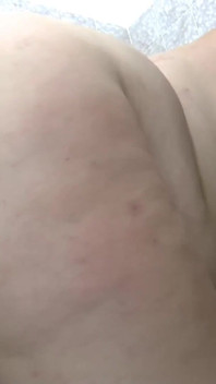 Ssbbw(अत्यंत बड़े आकार वाली खूबसूरत विशालकाय महिला) बाथरूम में चुद जाती है