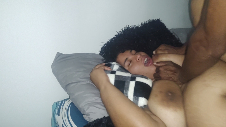 PABLO N3GROBAR: Bts - Lgb sub cum curly hair slut 8mo grávida