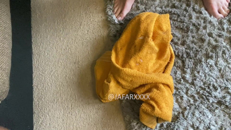 Jafar: Ragazzo australiano che succhia il grosso cazzo marrone del papà...