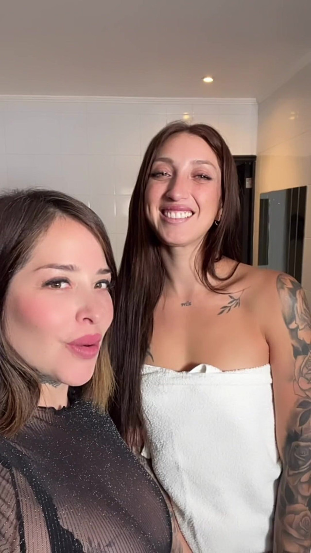 2 Hot Friends in the Jacuzzi (Kate jenn)