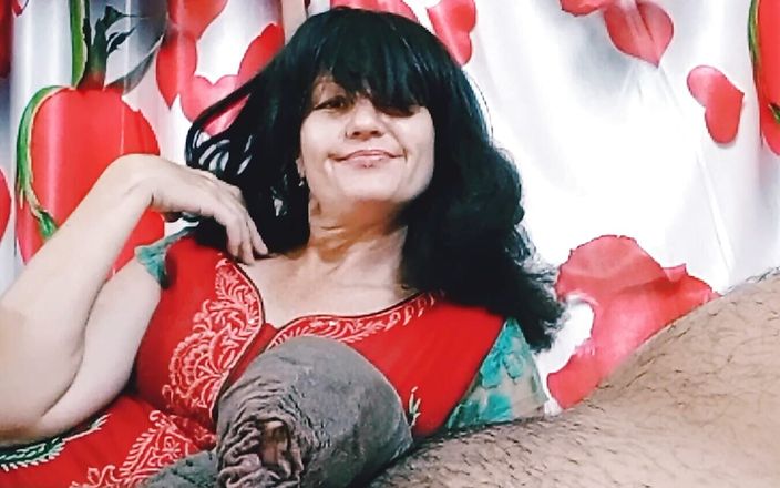 Bolly Karma: Spaß mit einer heißen MILF-stiefmutter schief gelaufen