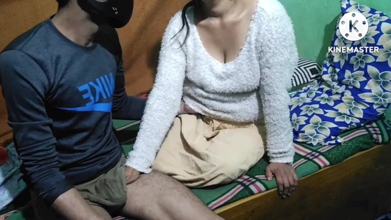 Saxesageth: Очень симпатичная сексуальная индийская дама-домохозяйка