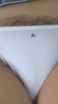 Les poils de bikini de ma femme mature sortent, compilation de moments érotiques