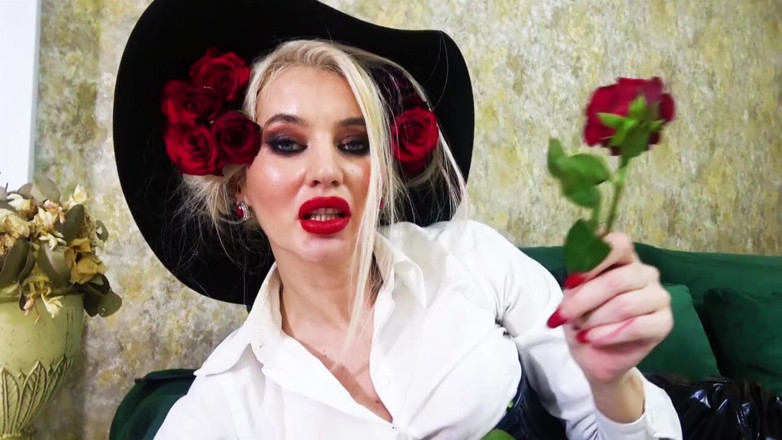 Goddess Celine: Femdom hry