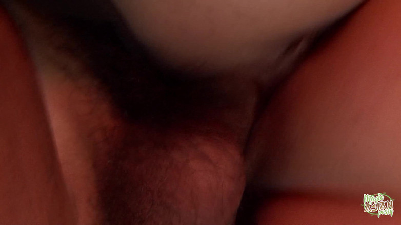 Magic Asian Pussy: Cô ấy ở bên trong và làm điều gì đó hoang dã, nhưng sau đó...