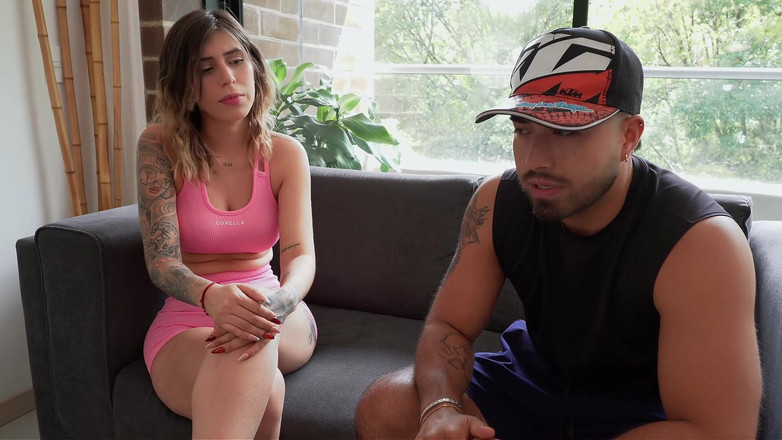 Molly Smith: Antrenorul Excitat Și Kinky Mă Seduce În Mijlocul Unei Sesiuni De Yoga...