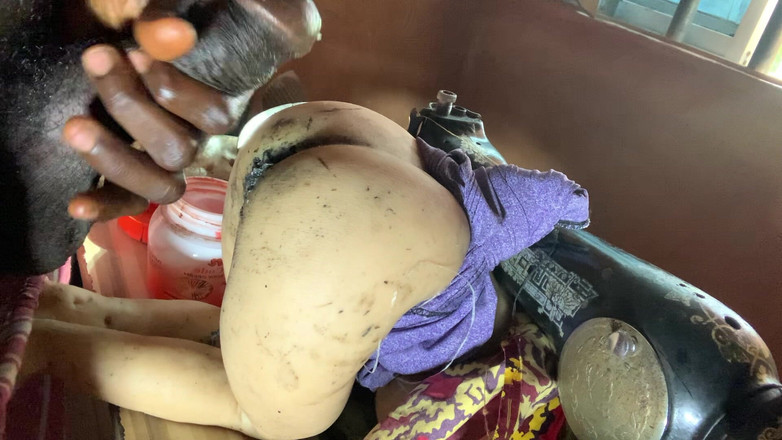 Bangcum8: Amcık sürtük sert sikiliyor