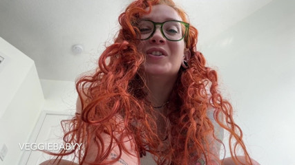 Veggiebabyy: 완벽한 무력감에 웃음과 이륙 실행