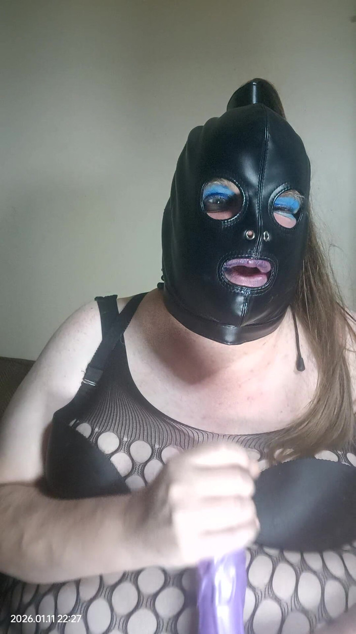 Stephanie-Nicole-TV: BBW-tv Spaß mit einem lila dildo haben