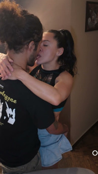 Hotwife jalang dikongkek oleh pengajar yoga peribadinya