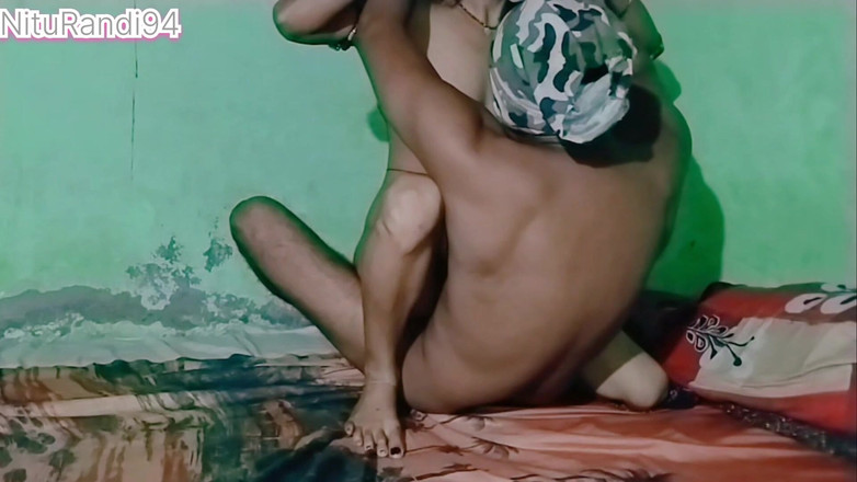 NituRandi94: Memek dan pantat gadis nakal ini dientot habis-habisan sama abang...