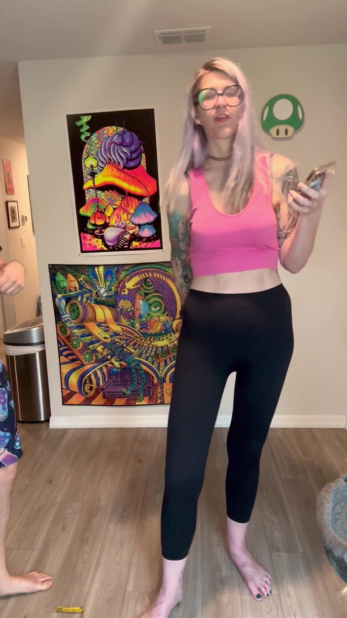 Peppermint Giantess: Měření celého těla 67 bohyně