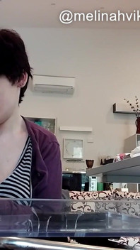 Wanking at Home with Mel