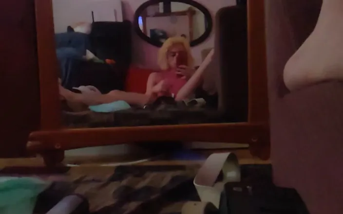 Shadzz: Sissy masturbation