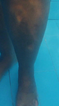 Unique Underwater Shots of Two Black Lesbians