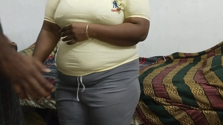 Santhi89: Bini rumah Tamil berkongkek keras di rumah