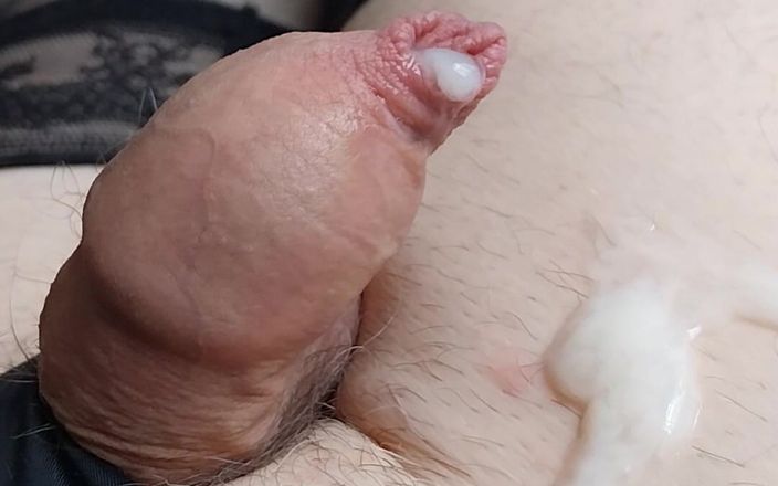 Cindy Belfast: Sissy nóng bỏng bắn tinh