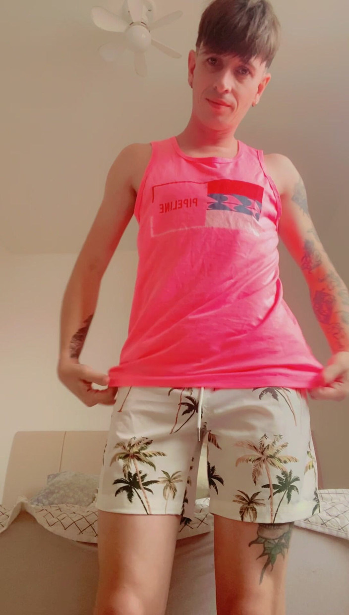 Olyvergay: Get Ready with Me to Go to the Bakery