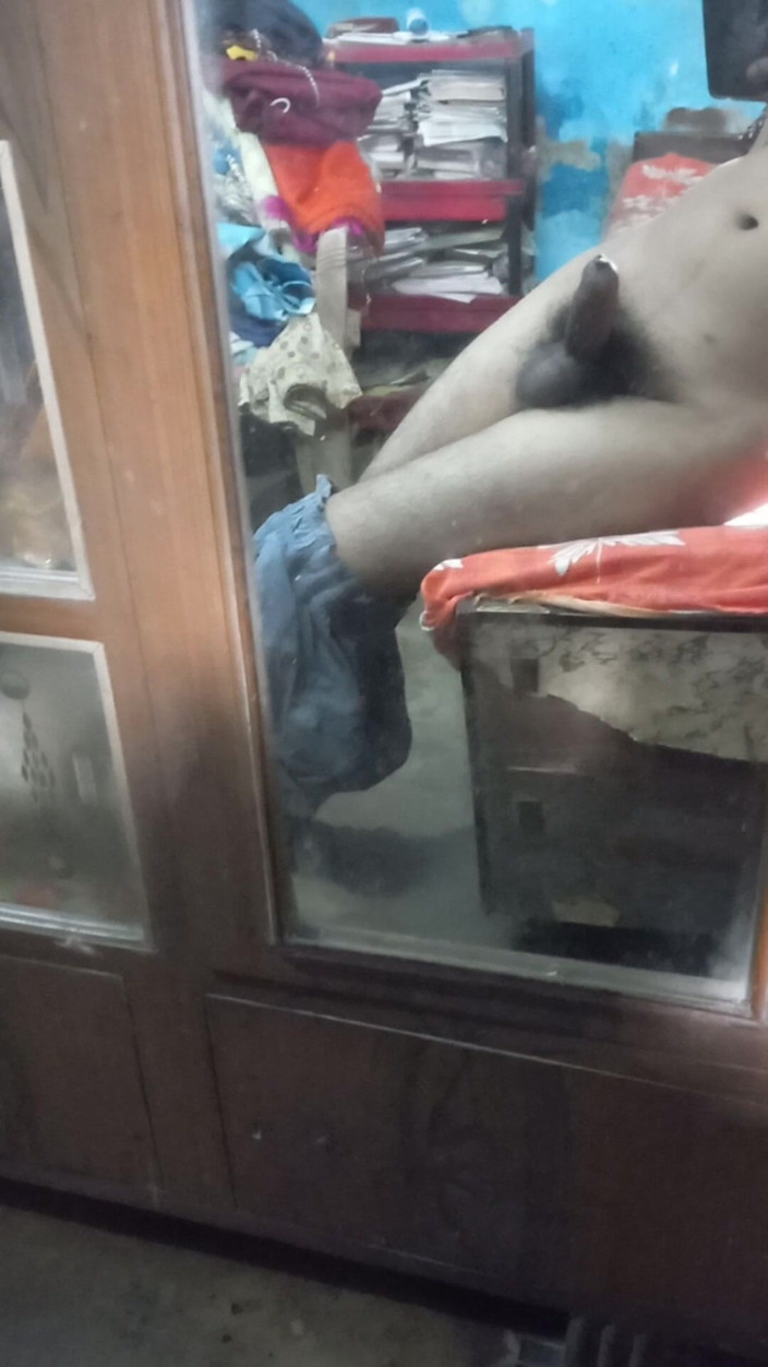 Lustyizlife: Tight förhud phimosis kuk närbild droppar precum tills sperma
