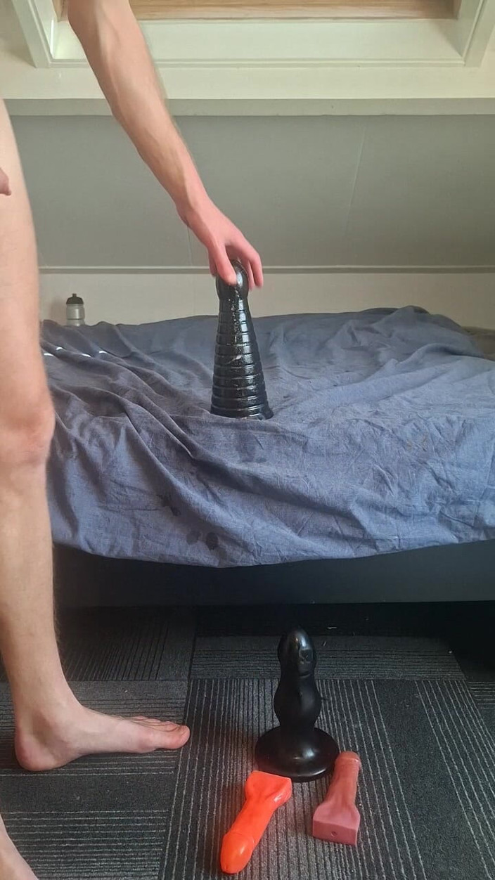 NoFace Twink X: Yalnız erkek aşırı anal dildo - büyük oyuncaklar