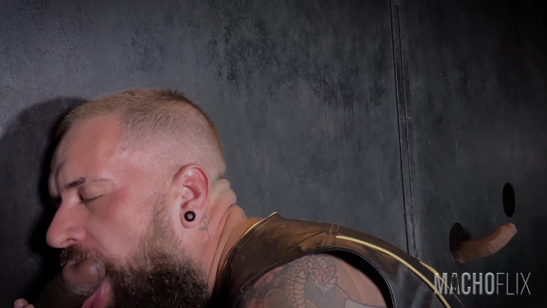 MACHOFLIX: Big Dicks on the Wall - a Gloryhole Experience