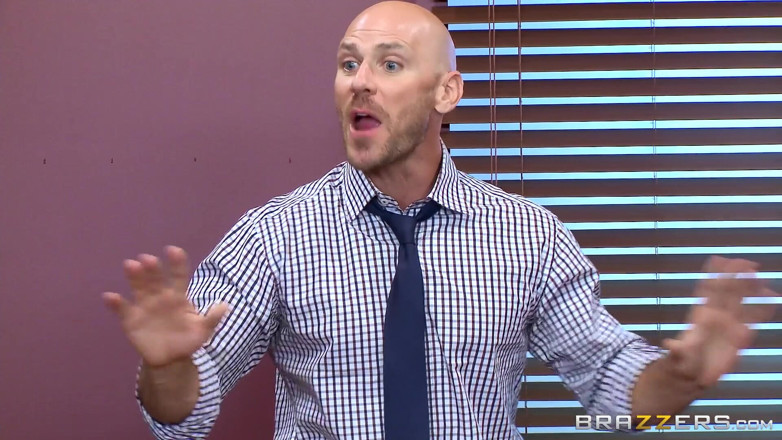 Big Tits at Work: หัวนมใหญ่ในที่ทํางาน - เจ้านาย Nicole Aniston หยุดช่วยตัวเองเพื่อดูดควยของ Johnny Sins