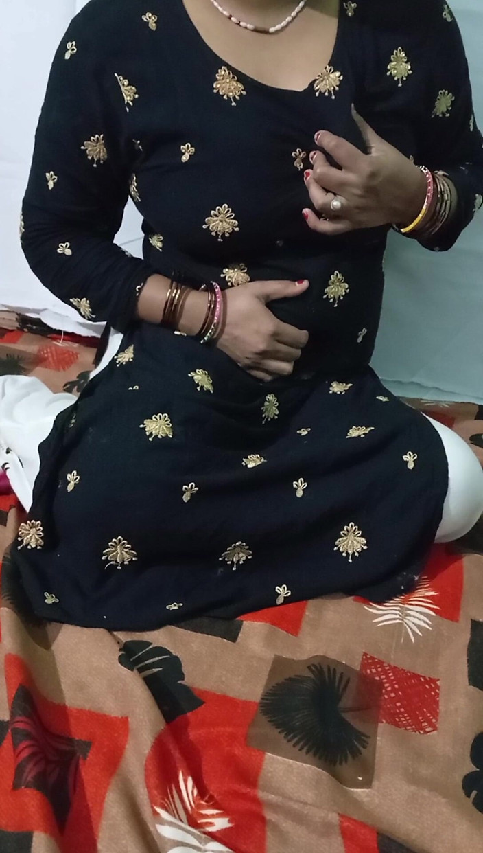 Manjushukla: 德西印度女孩吮吸她的阴户